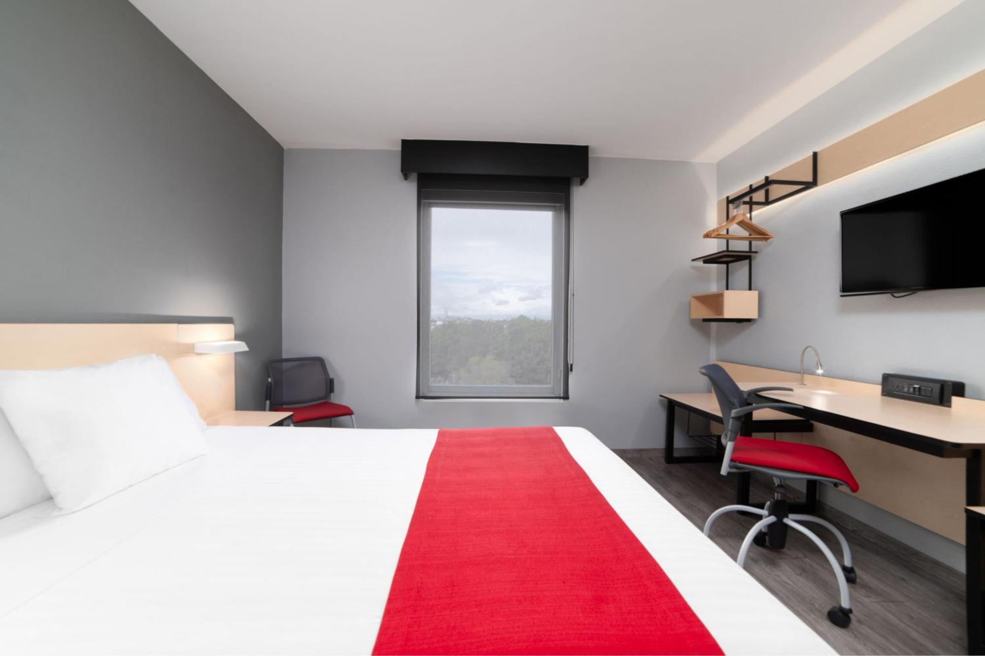 Hotel Express By Marriott Centro 4*
